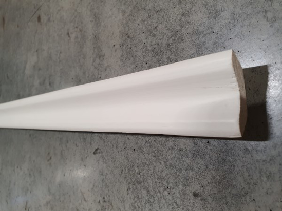 Prekės nuotrauka Medinis kampas vidinis, baltai dažytas 30x30mm