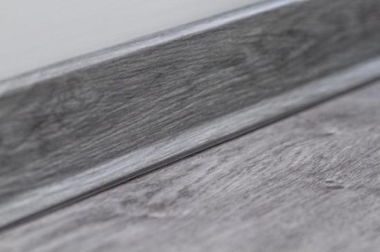 Prekės „PVC grindjuostė GraboProfil Hard-Foam 2108 Bolton (60*2200mm) IŠPARDUOTA“ paveikslėlis