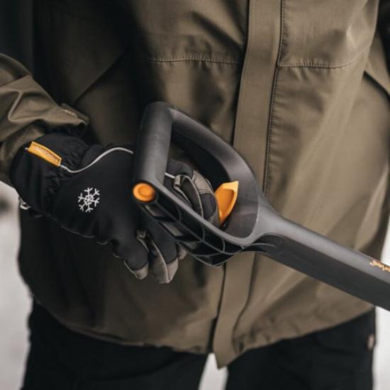 Prekės „Kastuvas sniegui teleskop.X-series Fiskars  IŠPARDUOTA“ paveikslėlis