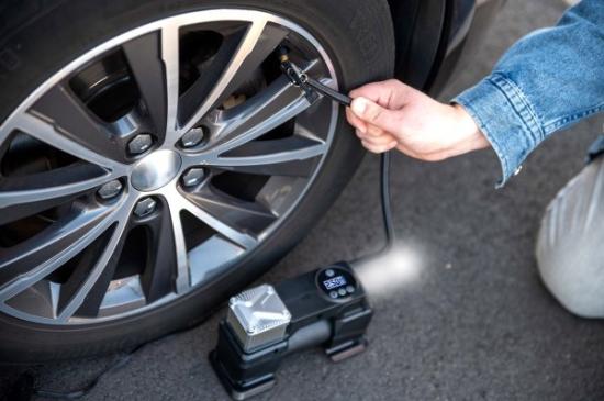 Prekės „Automobilinis kompresorius 150PSI Dunlop IŠPARDUOTA“ paveikslėlis