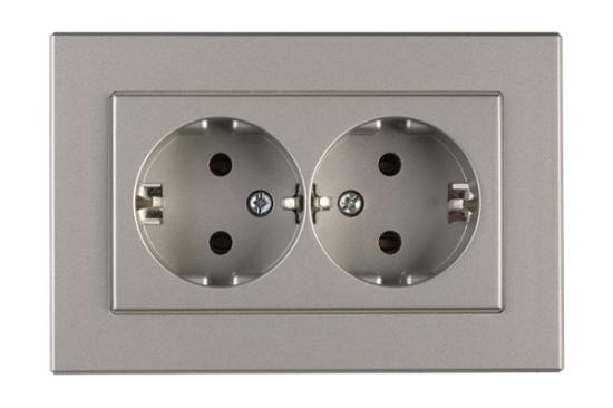 Prekės „2 vietų kištukinis lizdas Vilma RP16-021 XP500, su įžeminimu,  metallic spalvos  IŠPARDUOTA“ paveikslėlis