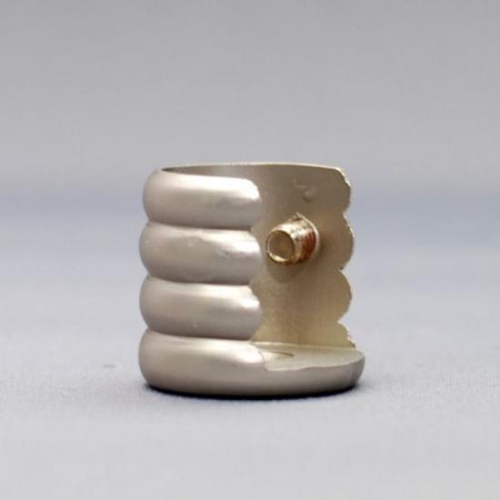 Prekės „Karnizo laikiklis šoninis metalinis šviesiai matinės sidabro spalvos 16 mm 2 vnt“ paveikslėlis