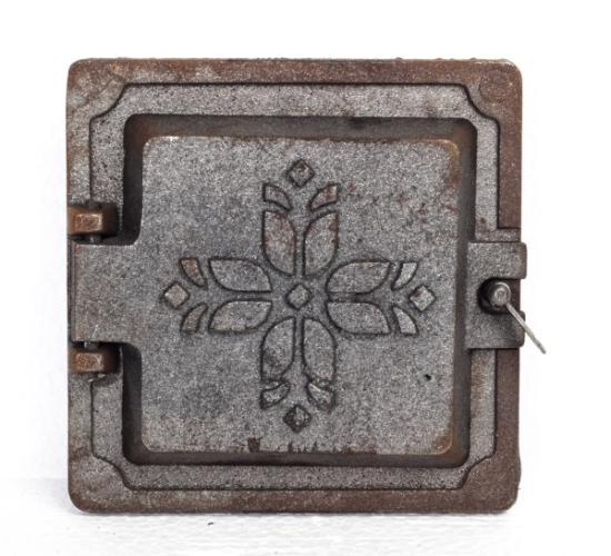 Prekės „Durelės krosniai ketaus pelenams 150 x 150 mm 1,5kg A-7“ paveikslėlis