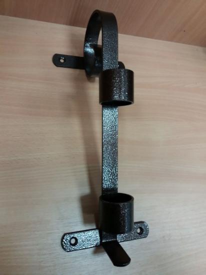 Prekės „Laikiklis vėliavai 380 mm dažytas vario spalva“ paveikslėlis