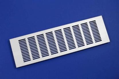Prekės „Grotelės ventiliacinės aliuminės 120 x 400 mm aukso spalvos Europlast“ paveikslėlis