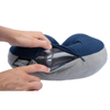 Prekės nuotrauka Kelioninė pagalvėlė COCOON Air-Core Neck Pillow Ergonomic Microfiber - Tamsiai mėlyna
