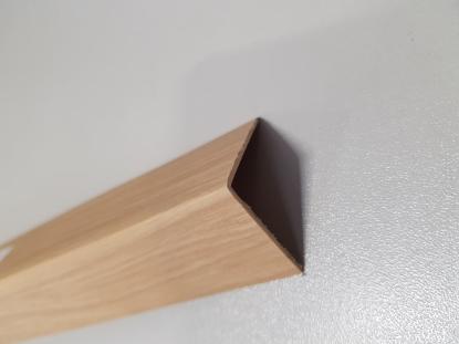 Prekės „Kampas PVC apdailai išorinis Šviesi kriaušė 30 x 30 mm 2,75 m“ paveikslėlis