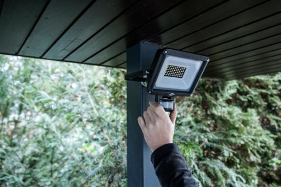 Prekės „Prožektorius LED + PIR120 30W 6500K IP44 JARO Brennenstuhl“ paveikslėlis