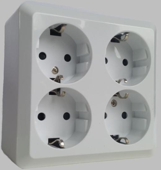 Prekės „Kištukinis lizdas su įžeminimu, 4 vietų TOPE ALBA,16 A, 250 V, baltos sp.“ paveikslėlis