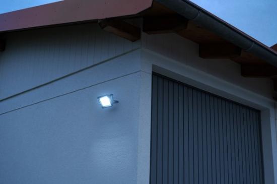 Prekės „LED prožektorius JARO 4060 / LED prožektorius 30W, 3450 lm“ paveikslėlis