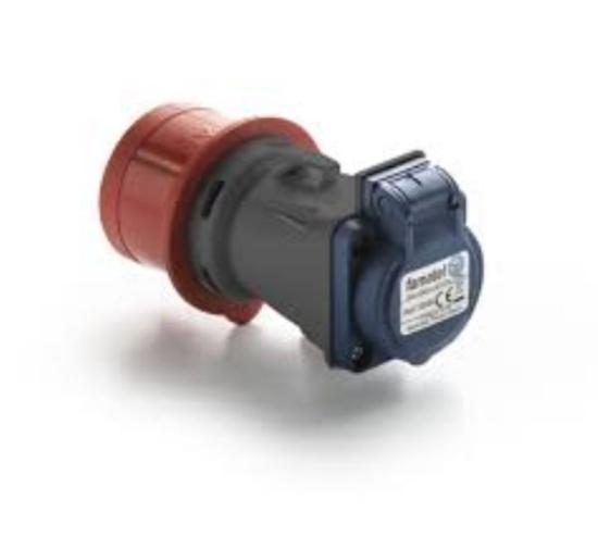 Prekės „Perėjimas iš kištuko CEE 16A 400V į lizdą 16A230V, Famatel“ paveikslėlis