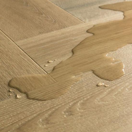 Prekės „Laminuotos grindys Quick-Step, Herringbone 90° eglutė Charred ąžuolas, IMD8245, 655x131x8mm, 32 klasė, Impressive Design HydroSeal kolekcija“ paveikslėlis