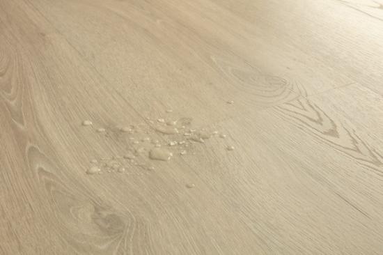 Prekės „Laminuotos grindys Quick-Step, pilkšvas ąžuolas Sandy, CLM5791, 1200x190x8 mm, 32 klasė, Classic HydroSeal kolekcija“ paveikslėlis