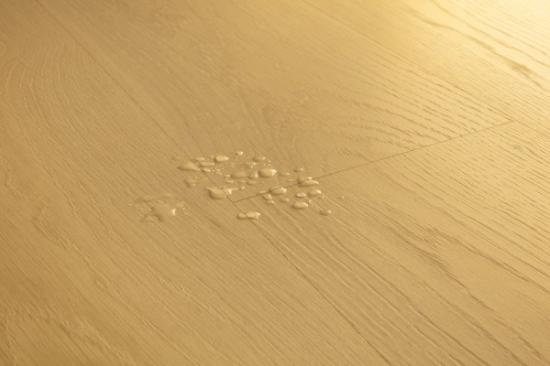 Prekės „Laminuotos grindys Quick-Step, rudas ąžuolas Biscuit, CLM5794, 1200x190x8 mm, 32 klasė, Classic HydroSeal kolekcija“ paveikslėlis