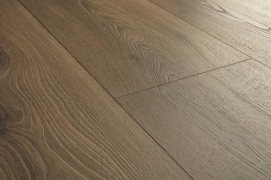 Prekės „Laminuotos grindys Quick-Step, rudas ąžuolas Warm, CLM5789, 1200x190x8 mm, 32 klasė, Classic HydroSeal kolekcija“ paveikslėlis