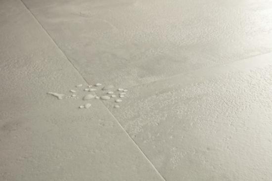 Prekės „Laminuotos grindys Quick-Step, Pilkas betonas, MUS5488, 1200x396x8mm, 32 klasė, Muse HydroSeal kolekcija“ paveikslėlis