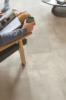 Prekės „Laminuotos grindys Quick-Step, Beicuotas betonas, MUS5491, 1200x396x8mm, 32 klasė, Muse HydroSeal kolekcija“ paveikslėlis