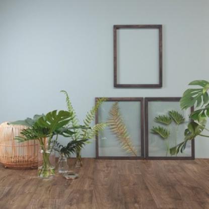 Prekės „Vinilinės grindys Quick-Step, Autumn ąžuolas šokolado spalvos, AVMPU40199, 1494x209x5+1mm, 33 klasė, su užraktu ir su paklotu, Bloom kolekcija“ paveikslėlis