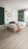 Prekės „Vinilinės grindys Quick-Step, Cotton ąžuolas baltai rusvas, AVMPU40200, 1494x209x5+1mm, 33 klasė, su užraktu ir su paklotu, Bloom kolekcija“ paveikslėlis