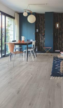 Prekės „Vinilinės grindys Quick-Step, Cotton ąžuolas jaukiai pilkas, AVMPU40202, 1494x209x5+1mm, 33 klasė, su užraktu ir su paklotu, Bloom kolekcija“ paveikslėlis