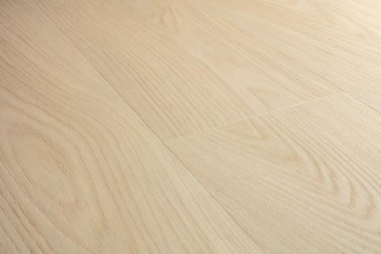 Prekės „Vinilinės grindys Quick-Step, Buttermilk ąžuolas, AVSPU40277, 1251x189x4+1mm, 33 klasė su užraktu ir su paklotu, Blos kolekcija“ paveikslėlis