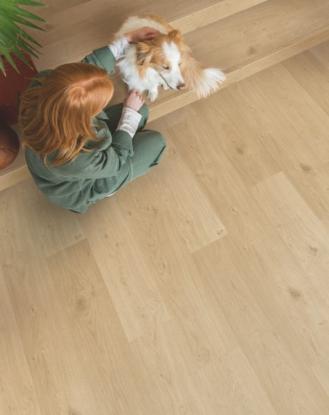 Prekės „Vinilinės grindys Quick-Step, Coast ąžuolas rusvas, AVSPT40321, 1251x189x4mm, 33 klasė su užraktu, Blos base kolekcija“ paveikslėlis