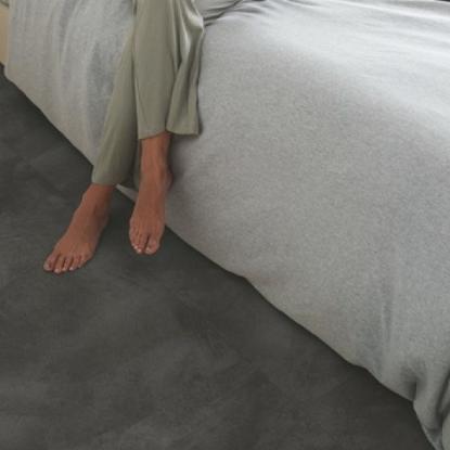Prekės „Vinilinės grindys Quick-Step, Soft graphite, AVMTU40326, 856x428x5+1mm, 33 klasė, su užraktu ir su paklotu, Illume kolekcija“ paveikslėlis