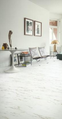 Prekės „Vinilinės grindys Quick-Step, Carrara marmuras baltas, AVSTT40136, 610x303x4mm, 33 klasė, su užraktu, Oro base kolekcija“ paveikslėlis