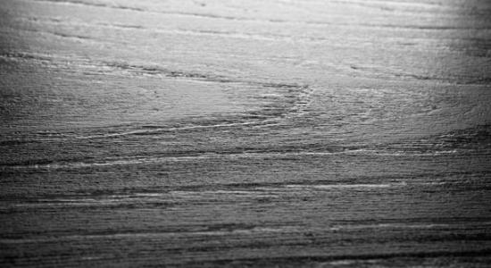 Prekės „Laminuota grindų danga 12SO Sound 1375*188*12mm: Spalva-3883 Pianino ąžuolas(Piano oak); Atsp.klasė-AC5/33;Pav. strukt.-3D; Užraktas-EC(express click ); Grioveliai-V4; Rašt.tipas-1 juosta“ paveikslėlis