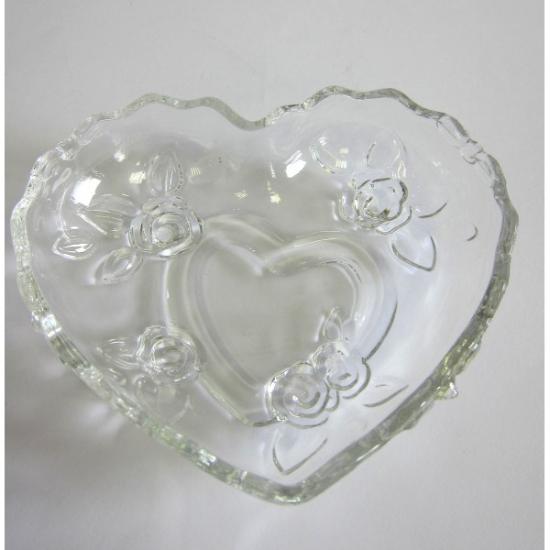 Prekės „Saldaininė stik. 16*14cm širdelė 0904“ paveikslėlis