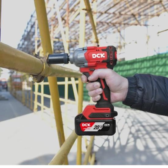 Prekės „Akumuliatorinis bešepetėlinis smūginis veržliasukis 682 Nm. 20V, KDPB488Z, DCK (be baterijos ir įkroviklio)“ paveikslėlis