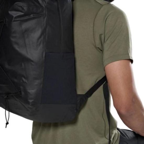 Prekės „Kuprinė Montane Transition Pack 28L - Juoda“ paveikslėlis