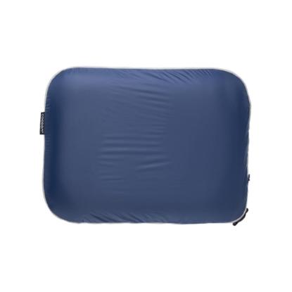 Prekės „Kelioninė pagalvėlė Cocoon Air-Core Pillow - Ultralight - Tamsiai mėlyna, M“ paveikslėlis