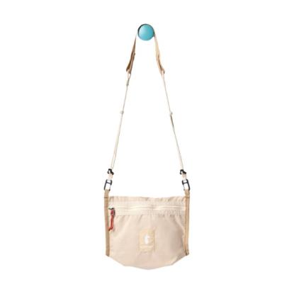 Prekės „Kelioninė rankinė Cotopaxi Lista 2L Lightweight Crossbody Bag - Dramblio kaulo“ paveikslėlis