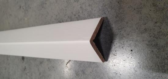 Prekės „Kampas išorinis medinis dažytas balta spalva 40x40mm“ paveikslėlis
