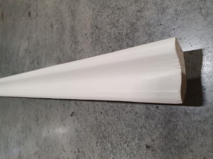 Prekės „Medinis kampas vidinis, baltai dažytas 30x30mm“ paveikslėlis