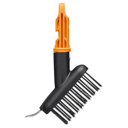 Prekės „Fiskars OneClick grindinio siūlių valymo šepetys su plieniniais šereliais“ paveikslėlis