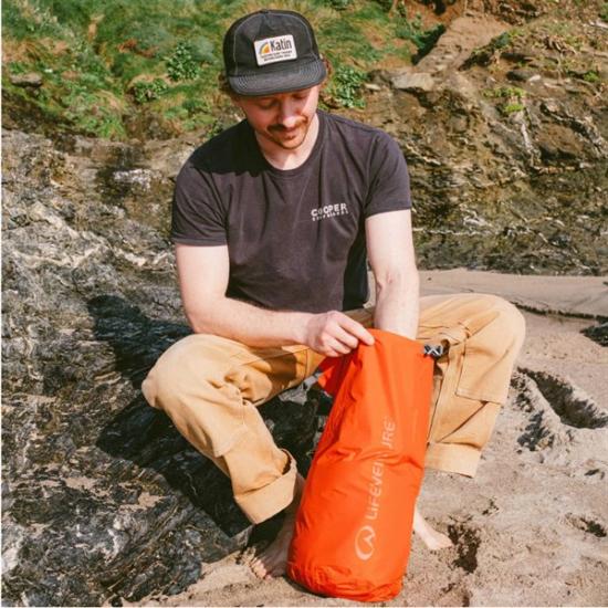 Prekės „Sauskrepšys Lifeventure Stormlight DryBag 10l - Raudona“ paveikslėlis