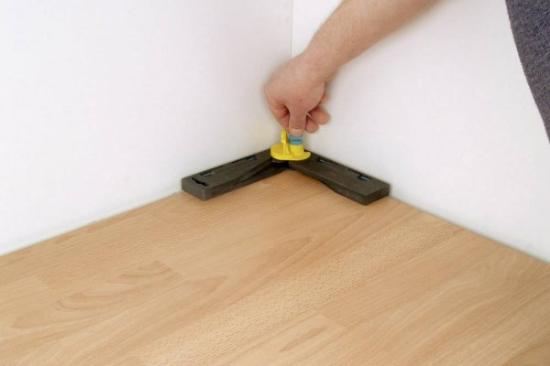 Prekės „Kampainis reguliuojamas 240 x 200 mm 30-180° Wolfcraft 6921000“ paveikslėlis
