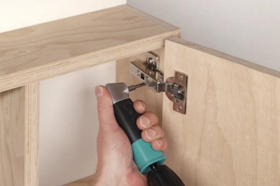 Prekės „Laikiklis elektiniam gręžtuvui 1/4" kampinis 90° su guoliais sukimo antgaliams Wolfcraft 4688000“ paveikslėlis